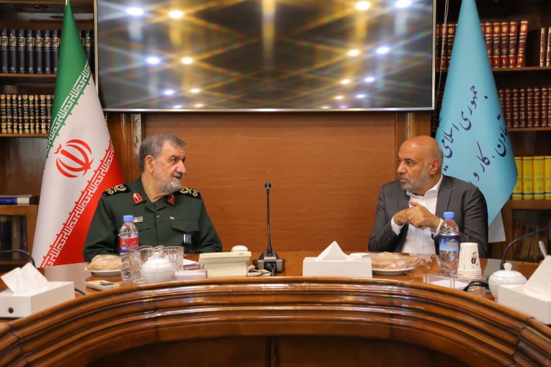 27112324-e303-47cc-b611-17d04c716299